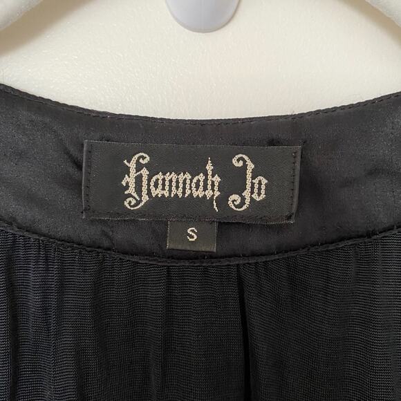 Hannah Jo Sleeveless Flowy Top Embellished 100% Silk Black Size Small - Picture 4 of 6